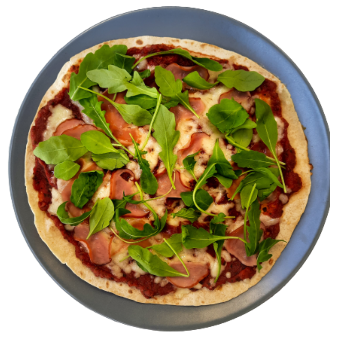 Pizza z patelni z szynką i rukolą